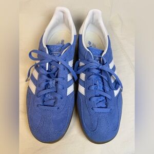 Adidas Unisex Royal Blue and White Sneakers Size US 7 UK 5 1/1 NWOB